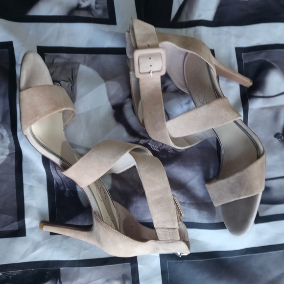 🔴SOLD🔴 - Picture 3 of 5